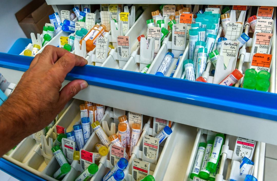 La homeopatía se vende en farmacias a pesar de ser una pseudociencia.