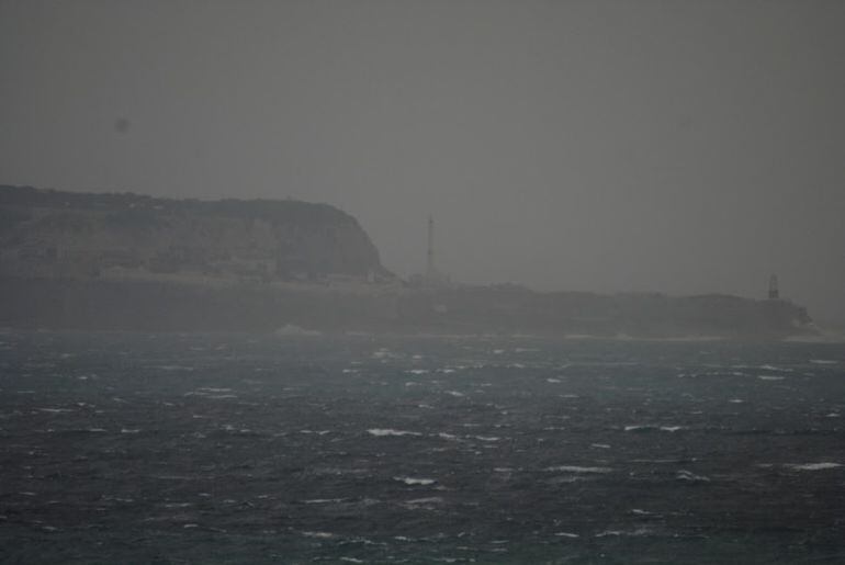 Temporal de viento de Levante en el Estrecho