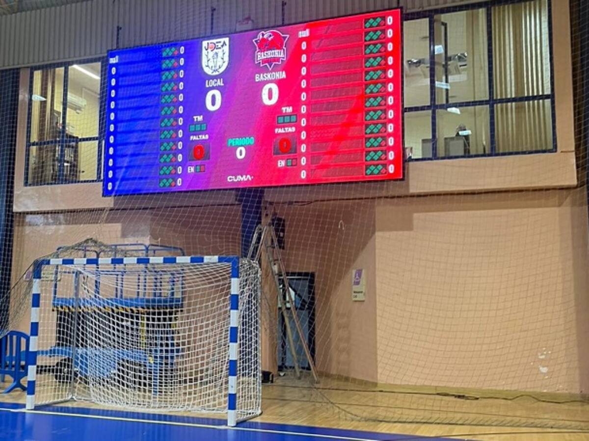 El Pabellón Ciudad de Algeciras estrena dos nuevos marcadores