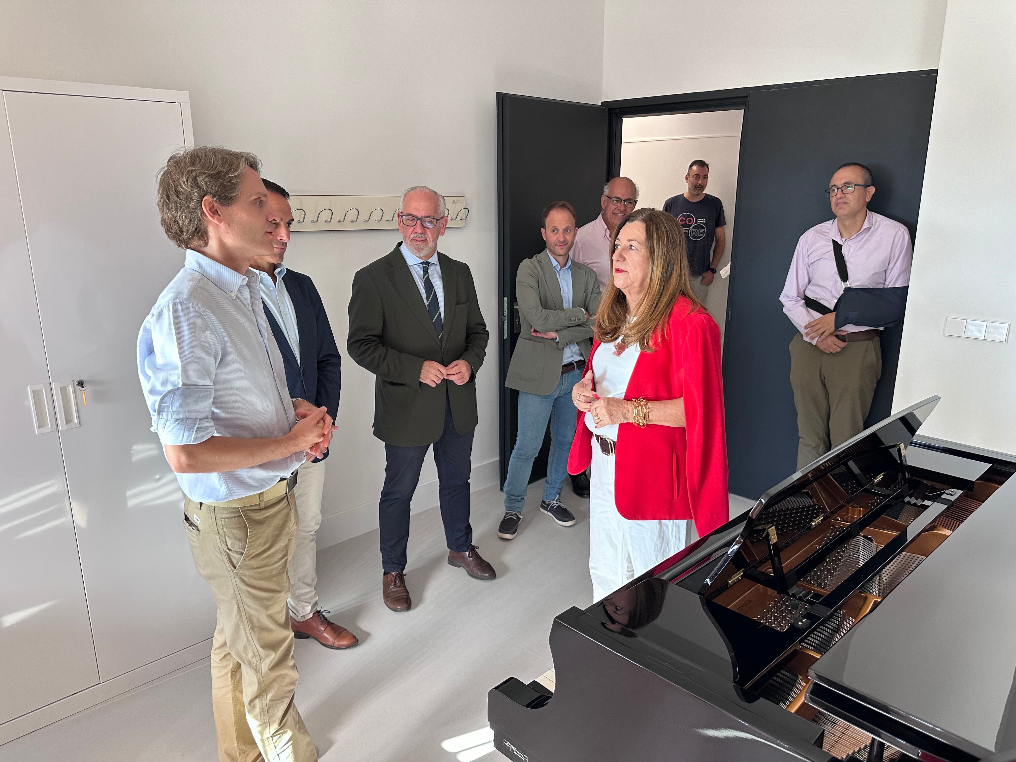 Visita a una de las aulas del nuevo Conservatorio Superior de Música de Jaén.
