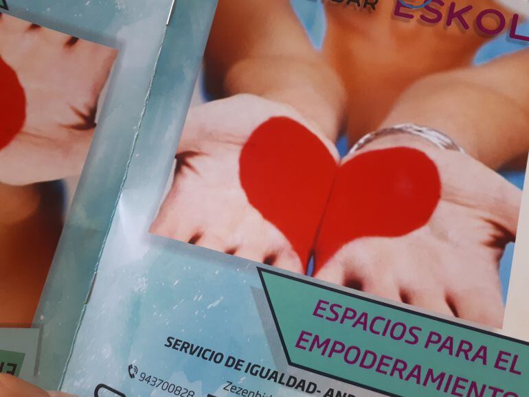 Detalle del folleto editado sobre los Espacios para el Empoderamiento