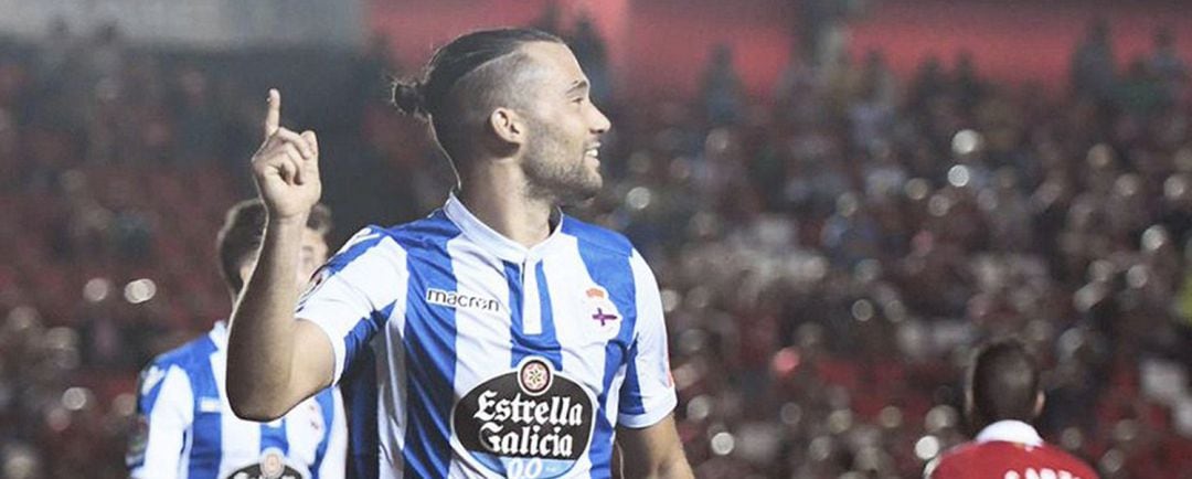 Quique González despues de marcar un gol frente al Nàstic