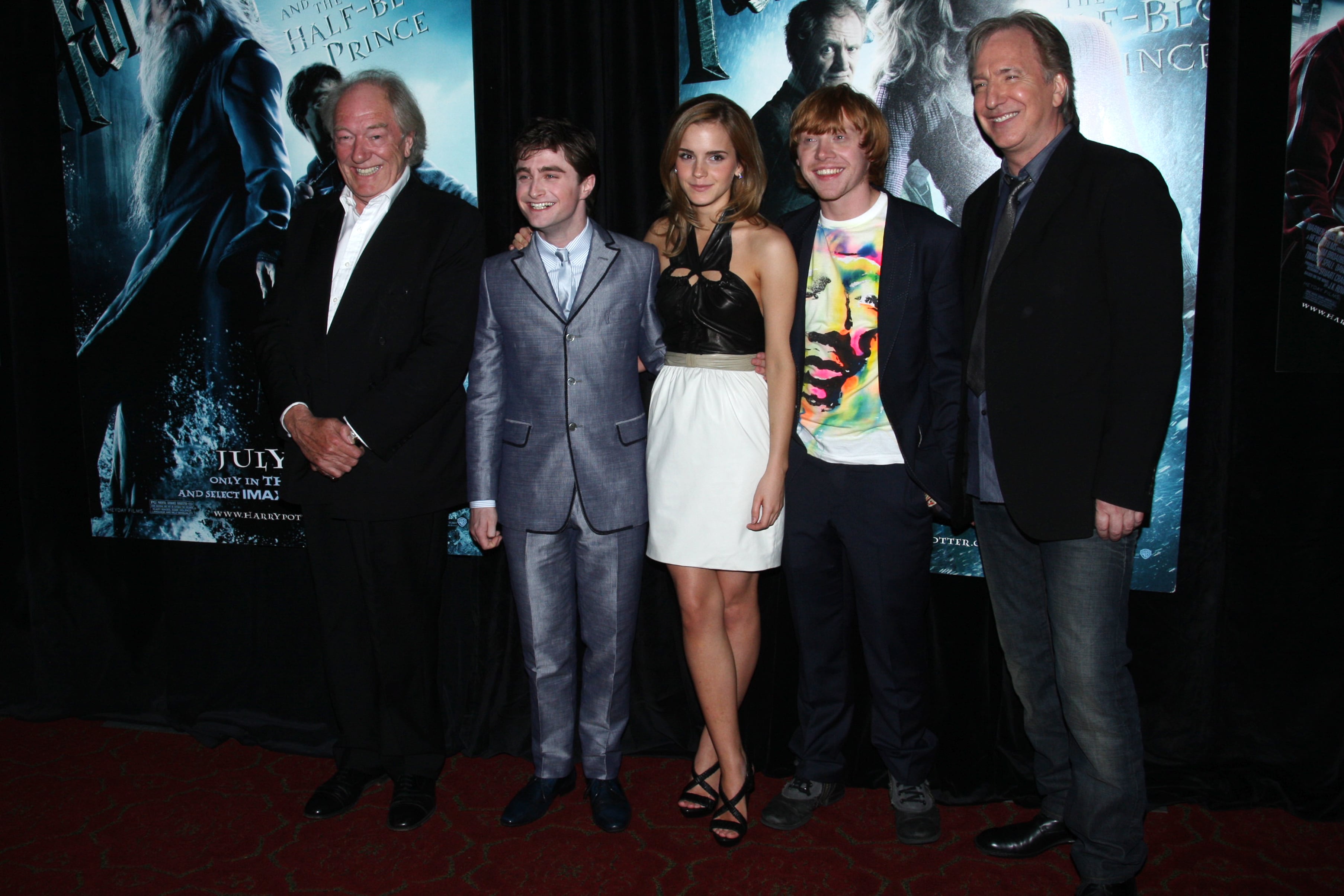 Michael Gambon acompañado por Daniel Radcliffe, Emma Watson, Rupert Grint y Alan Rickman en la presentación de una de las últimas entregas de la saga &#039;Harry Potter&#039;