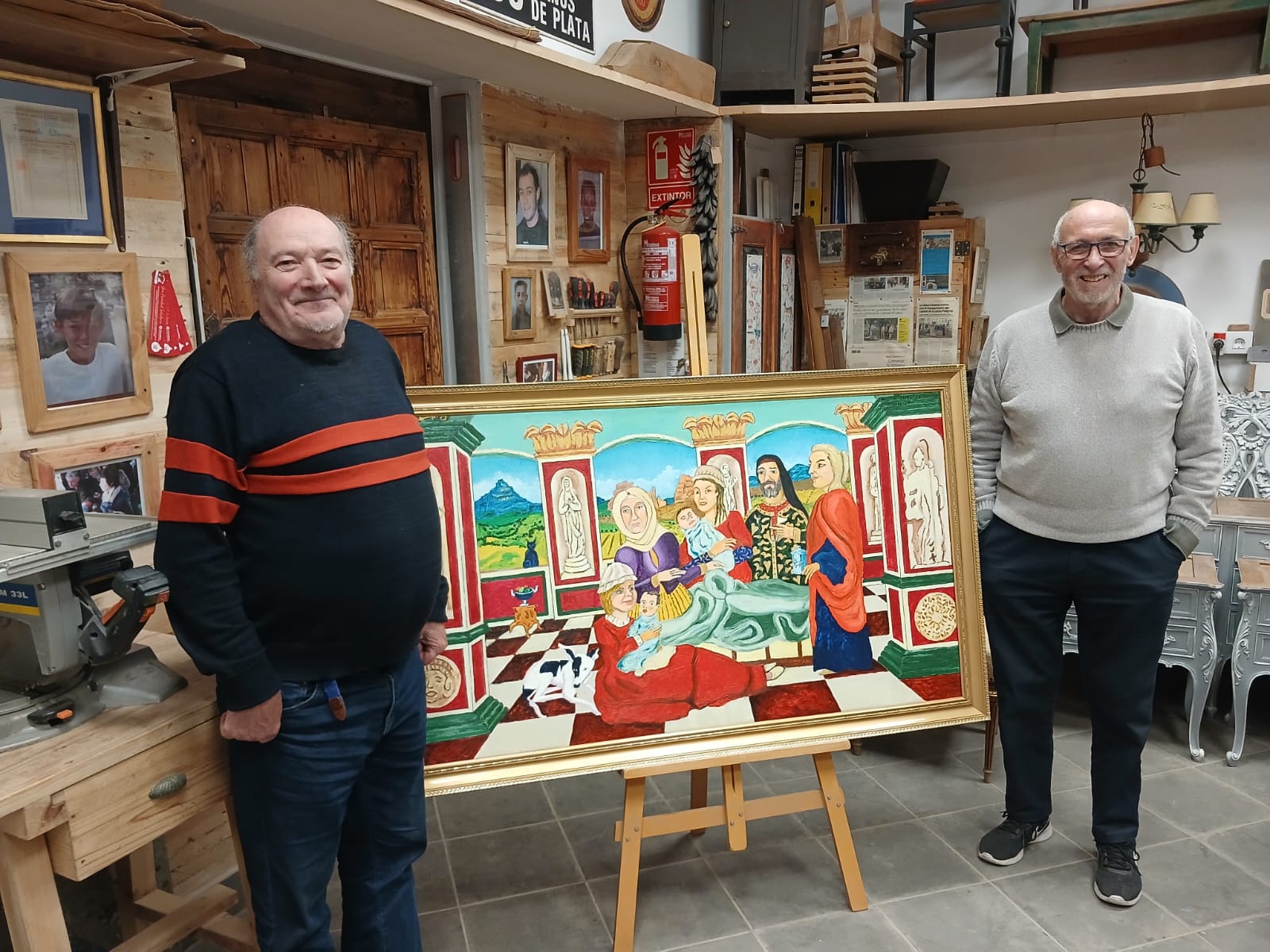 Marcelino Sesé y Fernando Lloréns con la obra