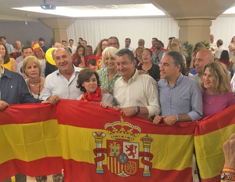 Soraya Sánez de Santamaría en Algeciras, donde siguió el partido de España en el mundial