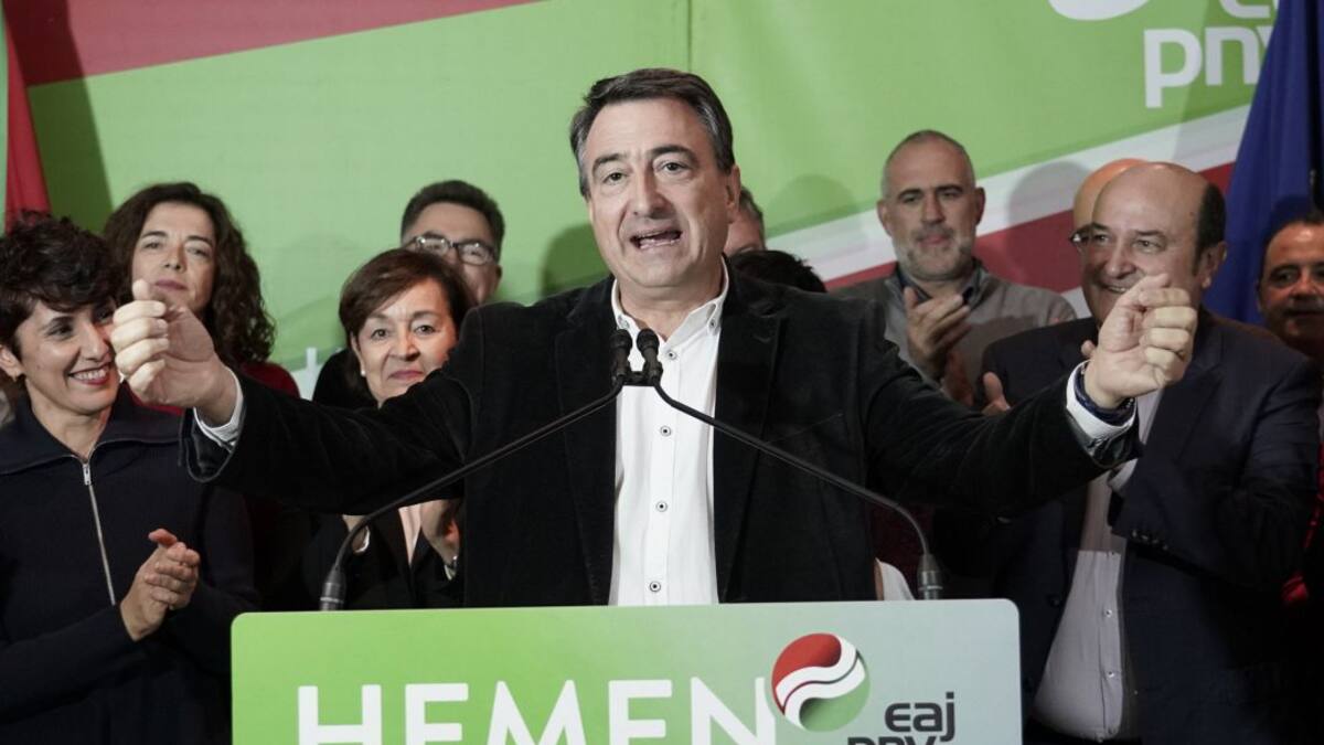 Aitor Esteban cree que Sánchez debe intentar un acuerdo con la izquierda