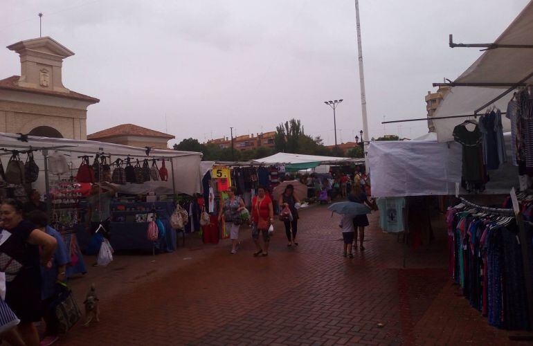 Los Invasores echa el cierre en una jornada marcada por la lluvia