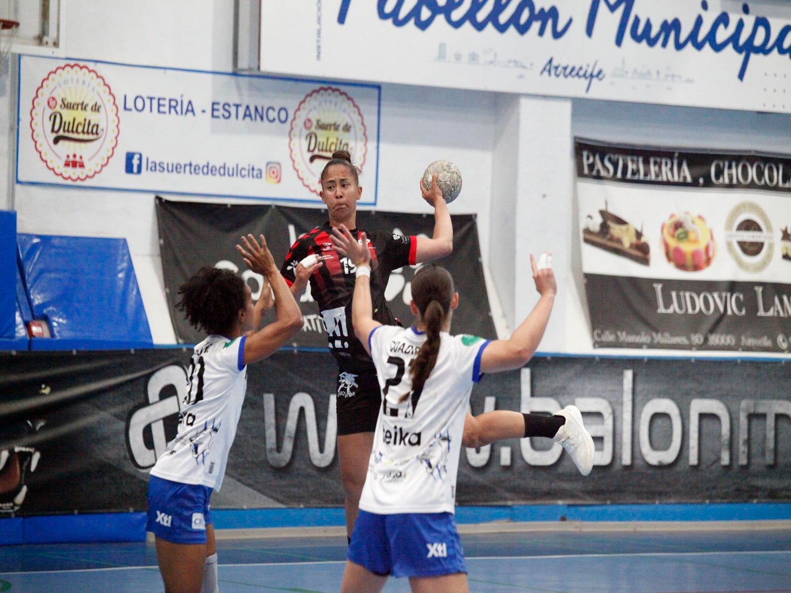 Lanzamiento del CICAR Lanzarote Ciudad de Arrecife roza la hazaña en la Copa de la Reina.