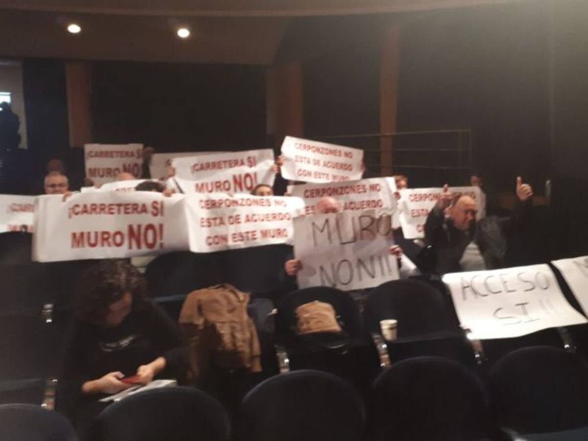 Doble pleno en Pontevedra