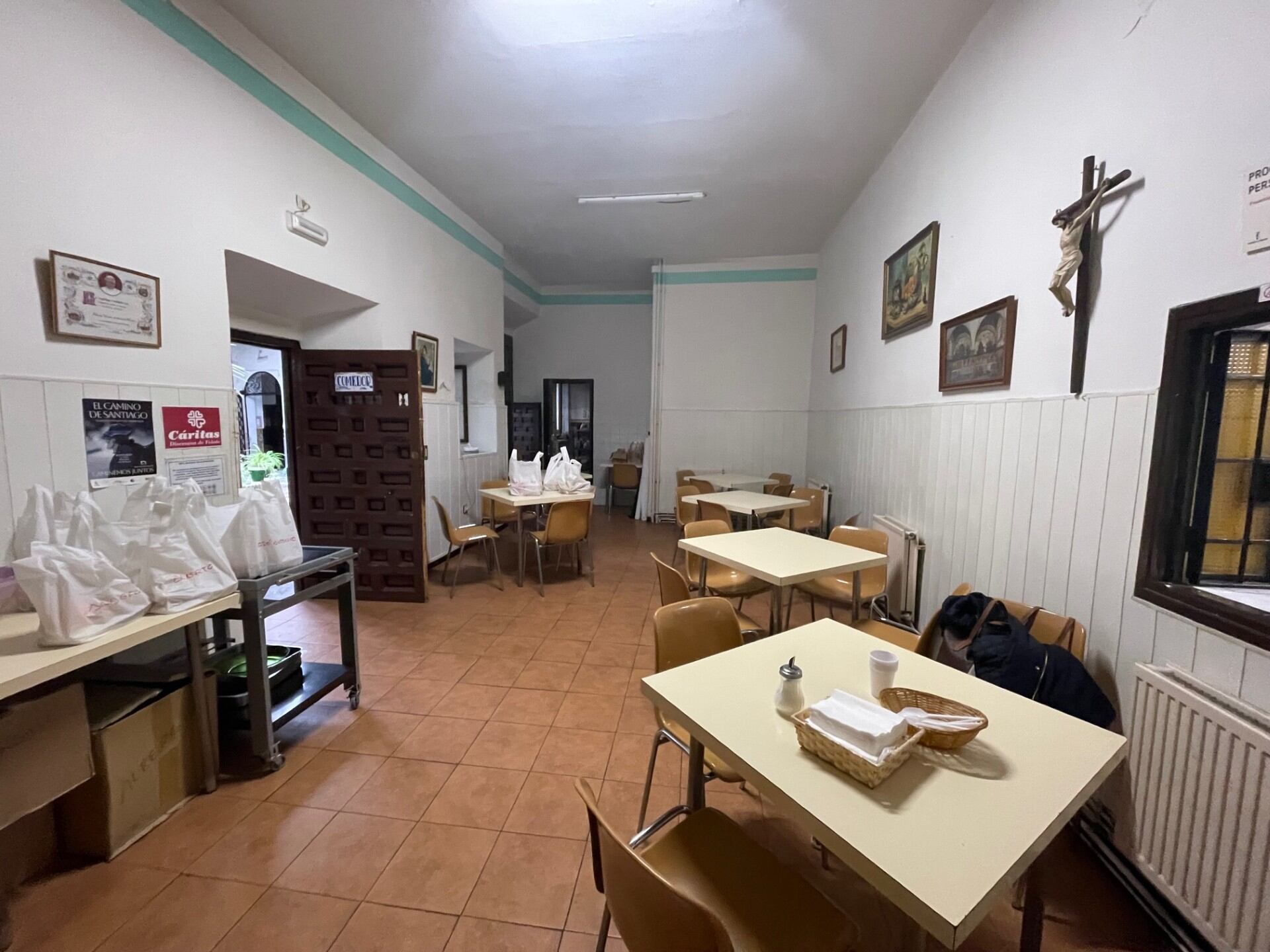 Comedor del centro de personas sin hogar &quot;Cardenal González Martín&quot; de Cáritas Toledo