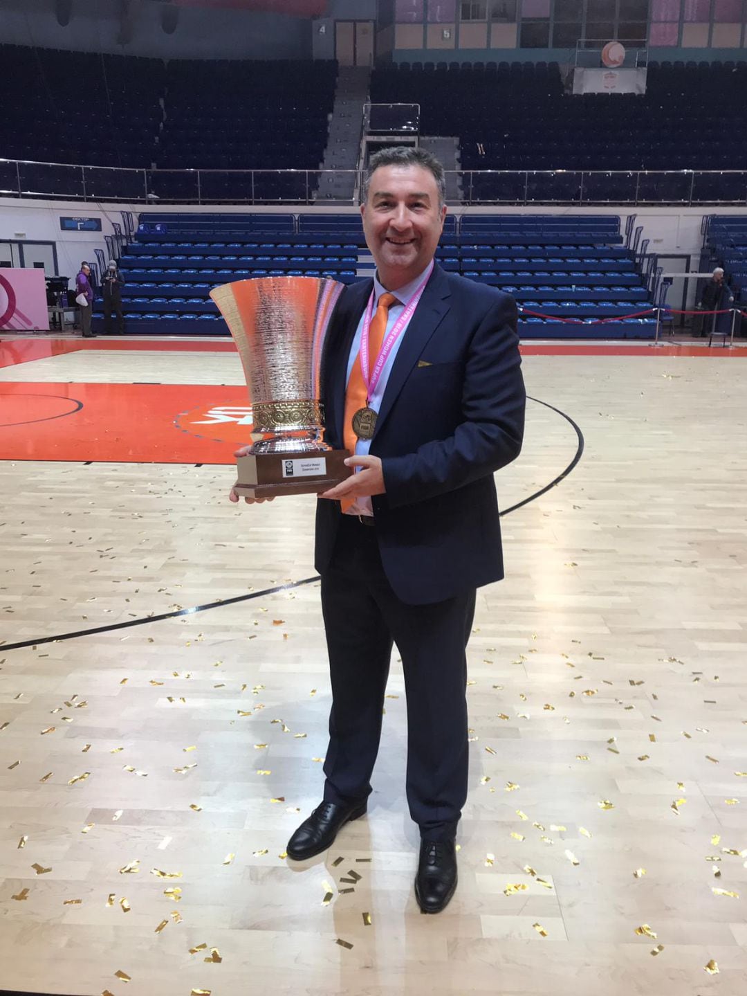 Miguel celebrando el título de la Supercopa de Europa