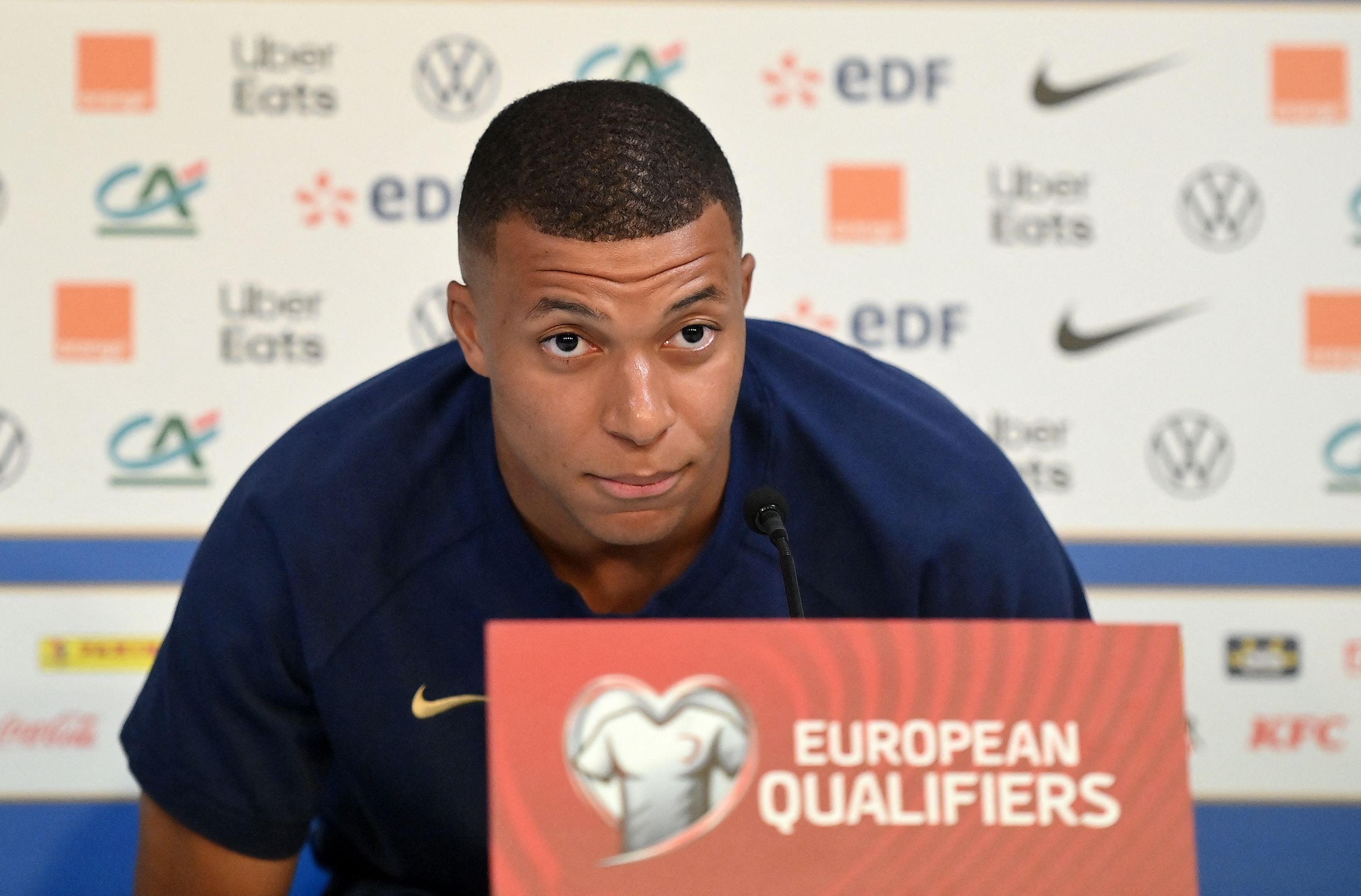 Kylian Mbappé, en la rueda de prensa previa al Gibraltar - Francia. (Photo by FRANCK FIFE / AFP) (Photo by FRANCK FIFE/AFP via Getty Images)