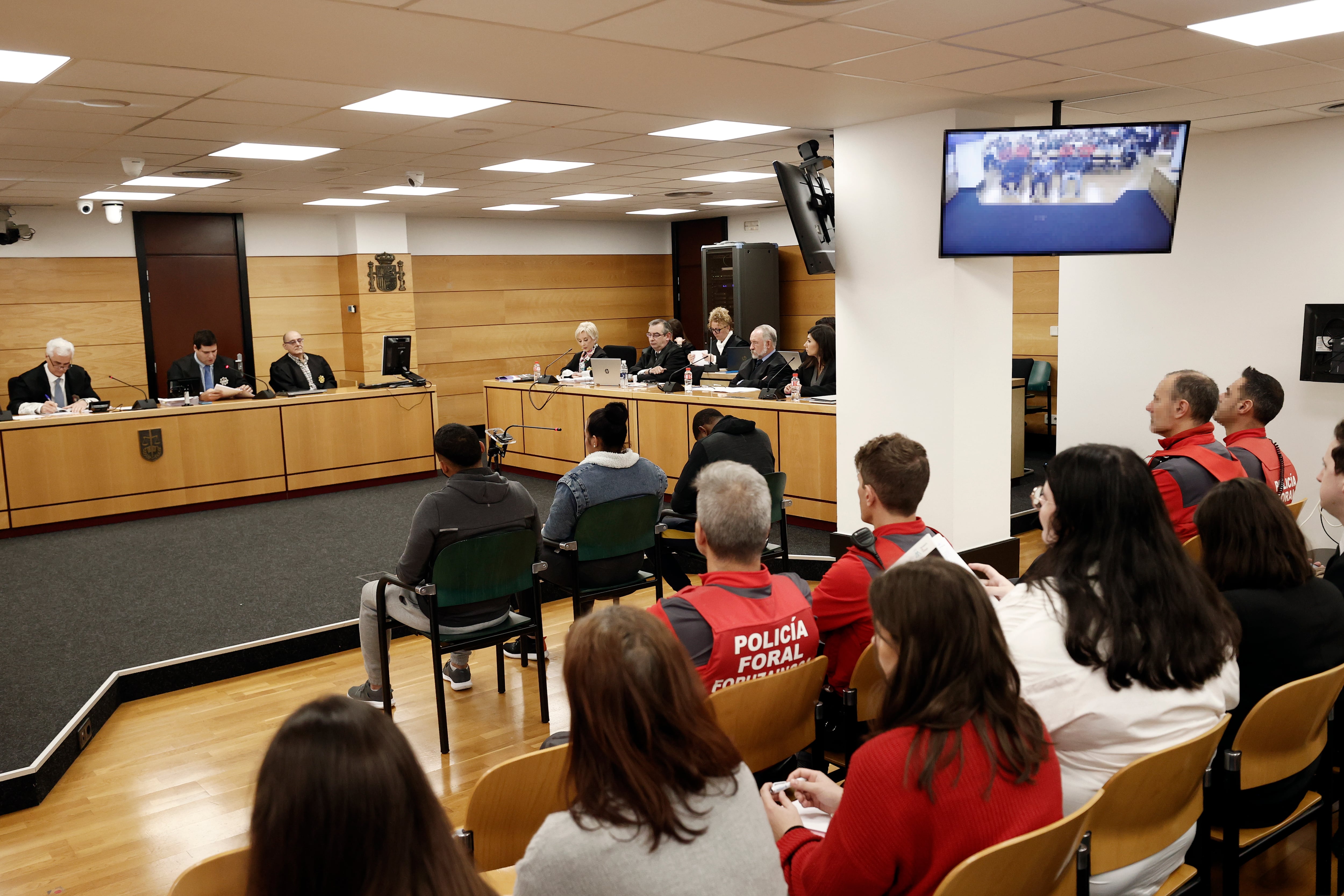 Cuatro hombres y cinco mujeres juzgarán el crimen perpetrado en Villava el 14 de enero de este año, en el que un vecino de Pamplona fue asesinado a cuchilladas en un vehículo estacionado frente al hotel de la localidad