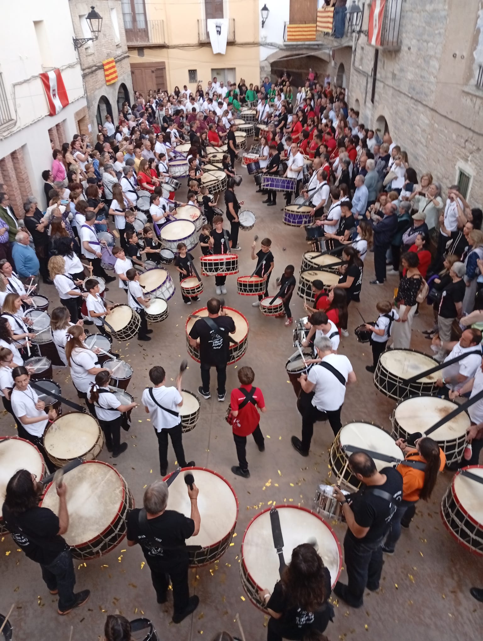 Azanuy celebra una nueva edición de su Exaltación de Bombos y Tambores