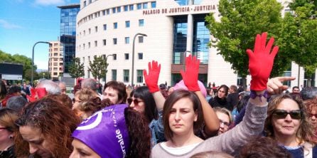 Protesta frente al Palacio de Justicia tras conocerse la sentencia