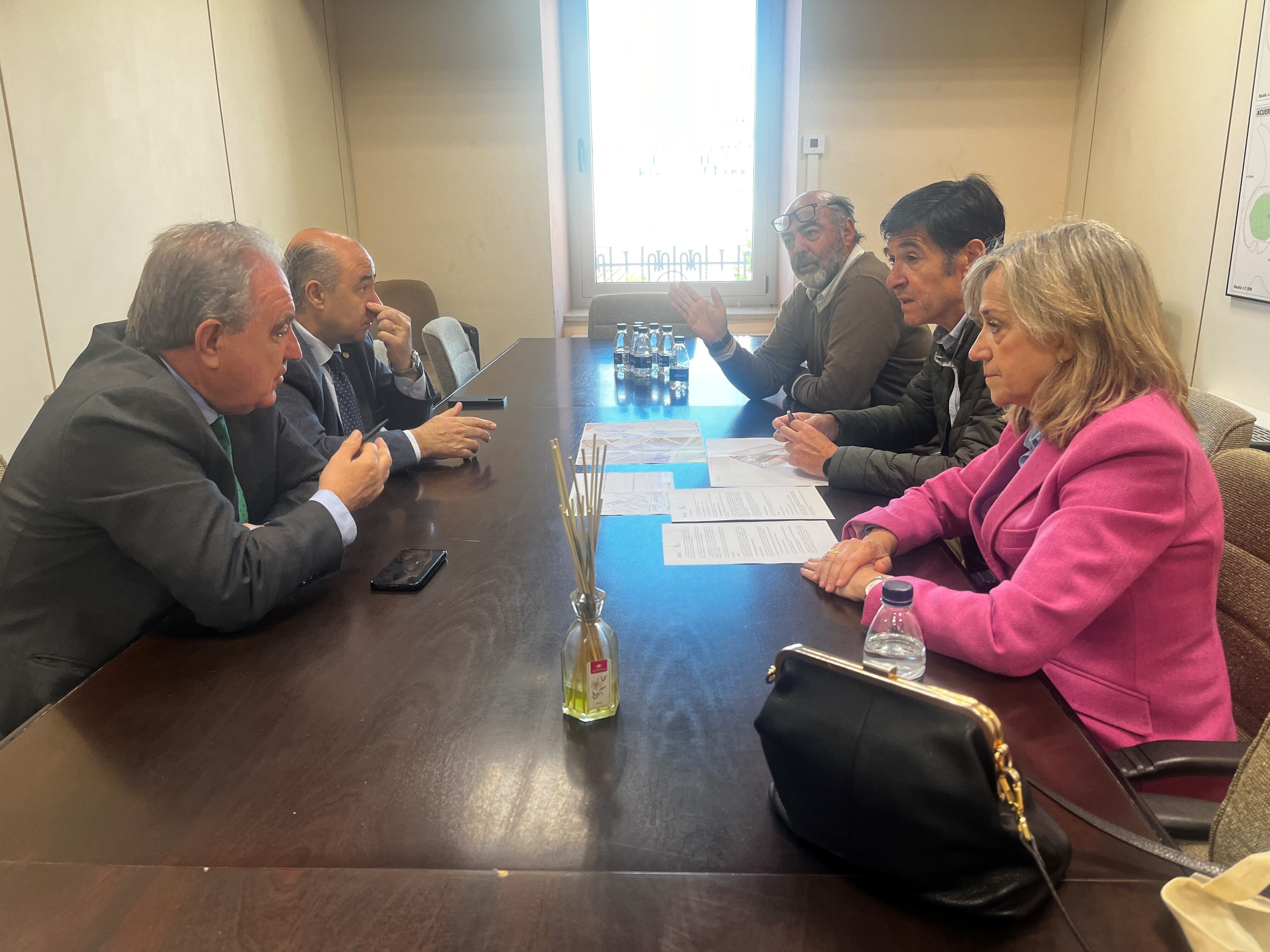 El Ayuntamiento de Baltanás ofrece suelo para la firma de un convenio con la Junta sobre construcción de viviendas