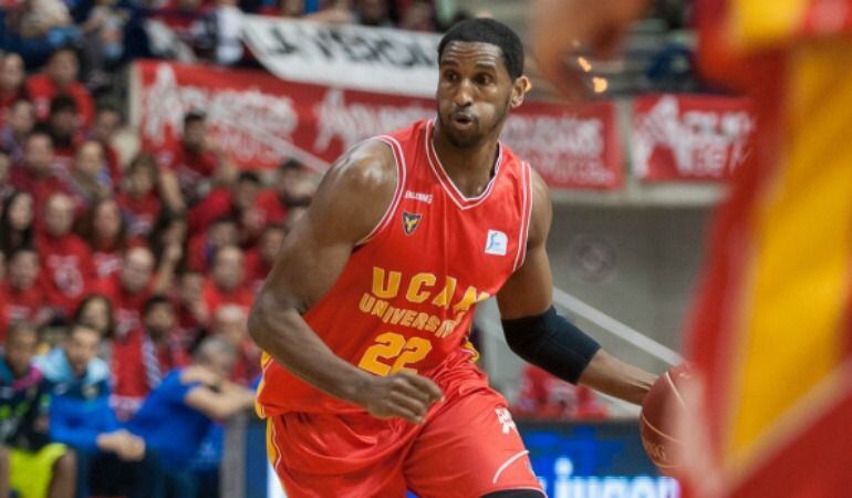 Kelati volvió a cruzarse con Laboral Kutxa tras jugar en el equipo vitoriano.