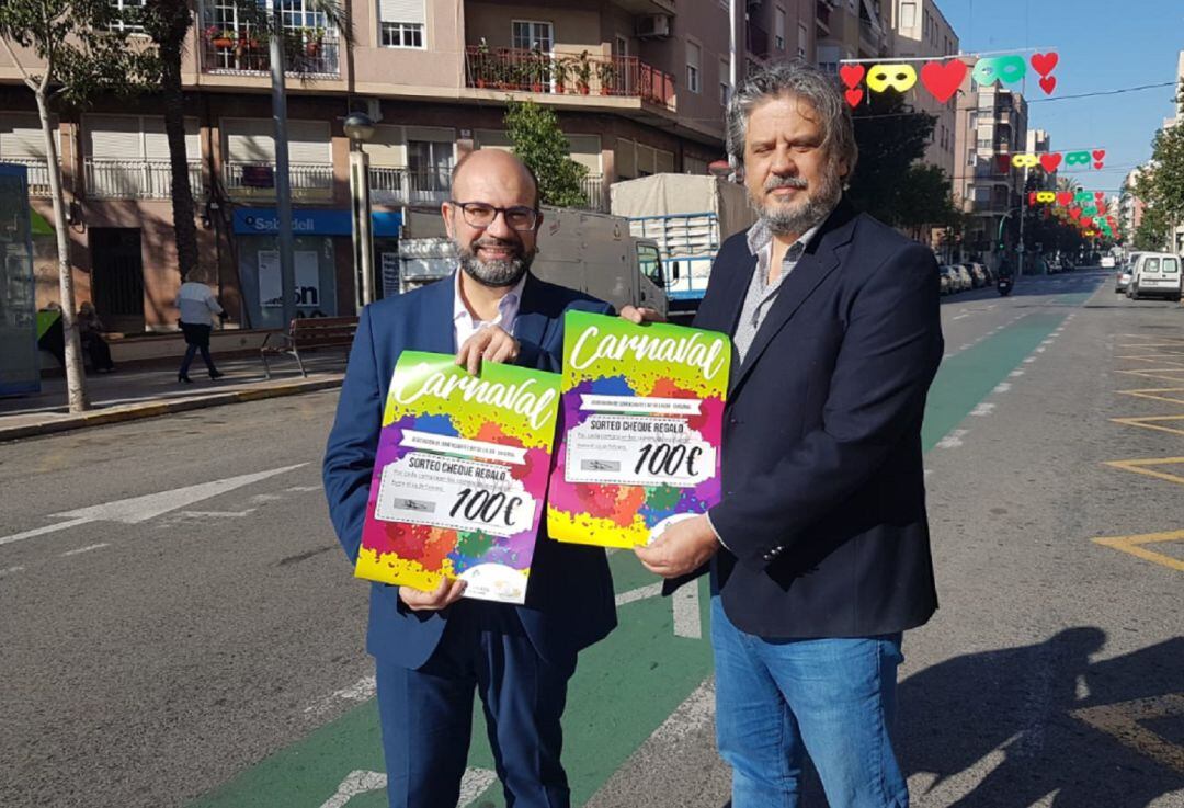 Campaña comercial de Carnaval en las calles comerciales de Nit de l'Albà y Diagonal