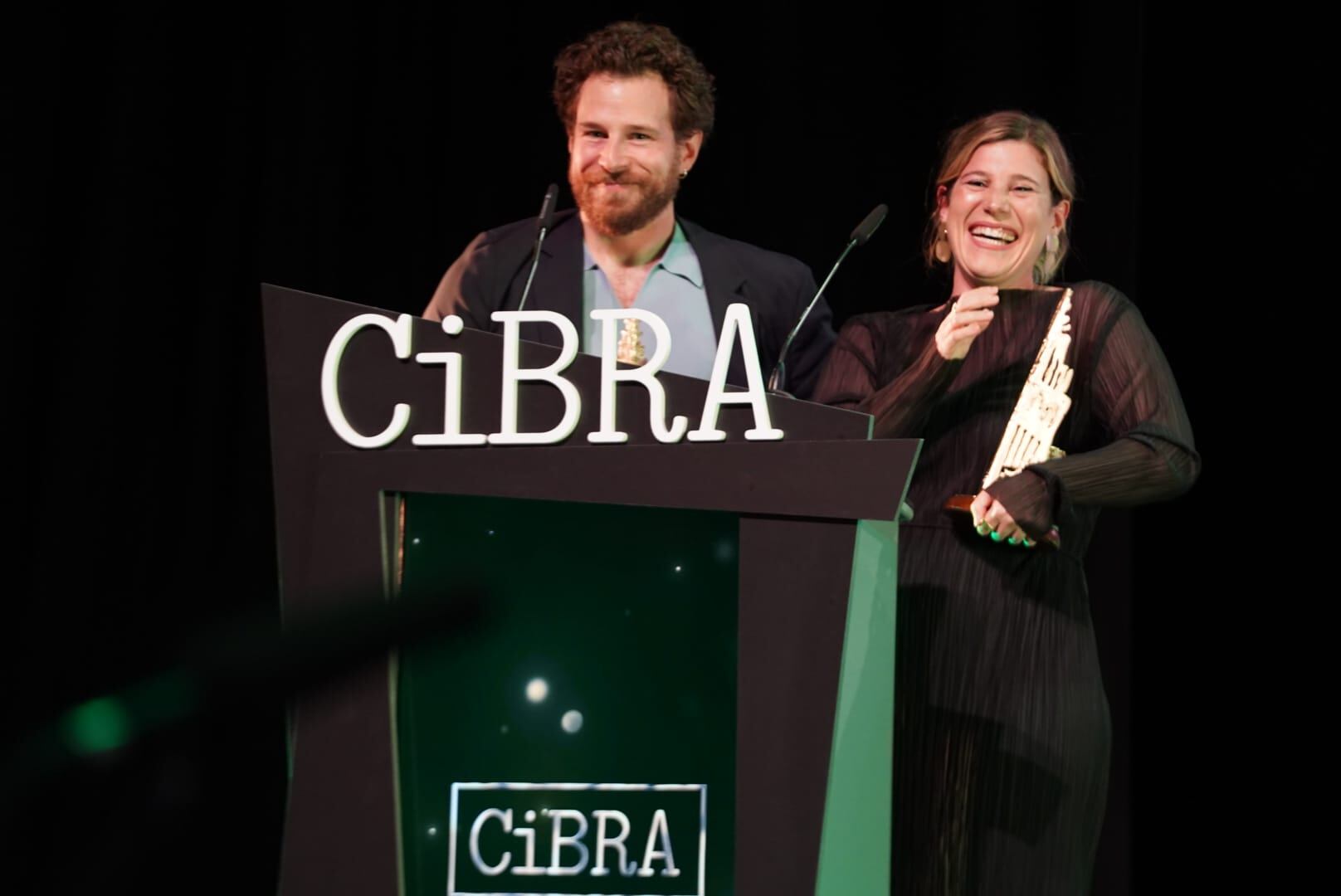 Los actores Álvaro y Ángela Cervantes en la gala de premios del Festival del Cine y la Palabra de Toledo