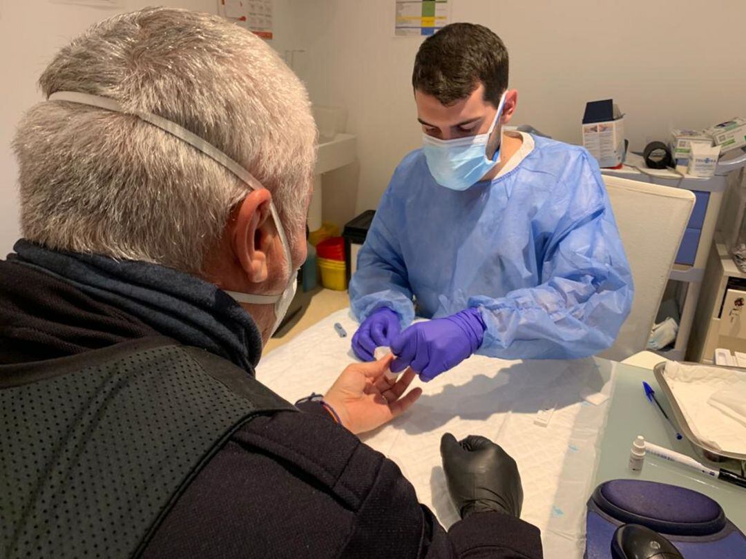 En total hay 592 casoa activos en Ibiza y Formentera