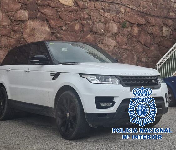 Uno de los vehículos recuperados en Málaga por la Policía Nacional