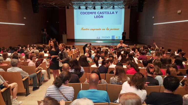Presentación de la nueva campaña de sensibilización de COCEMFE en Palencia