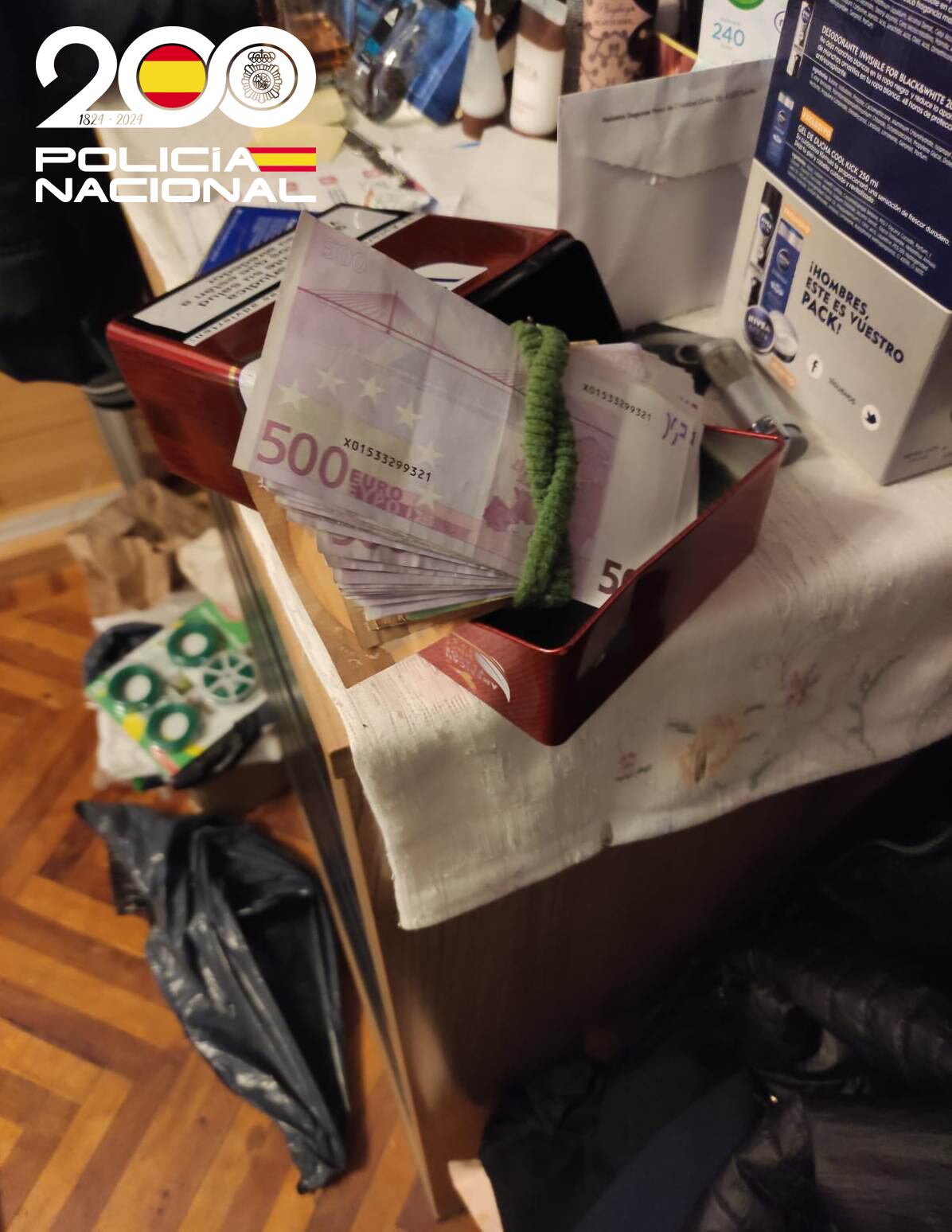 En el registro del domicilio del detenido se han encontrado 11.000 euros en metálico