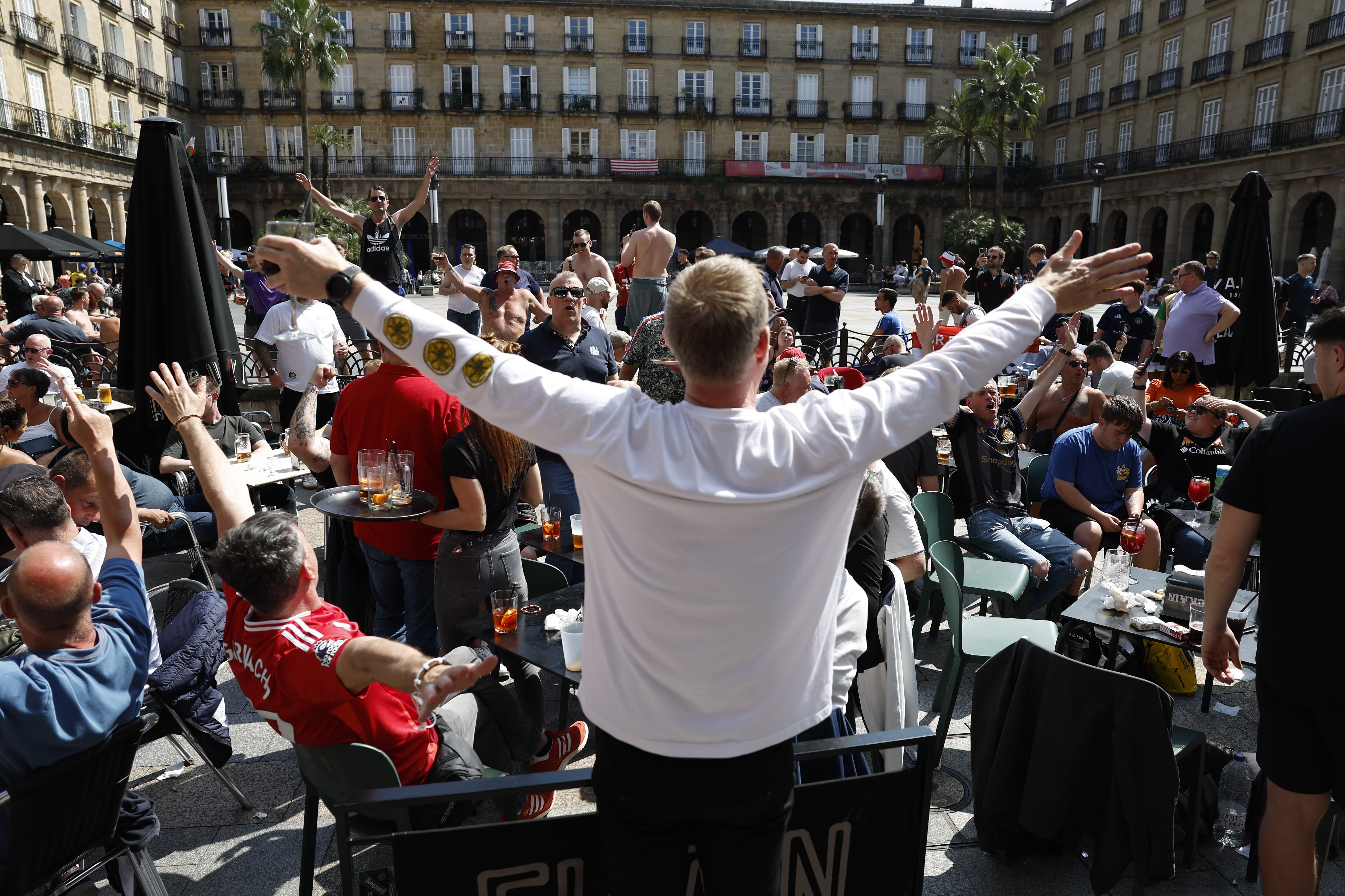 "Queremos que Euskadi sea un referente en grandes eventos": el dispositivo de seguridad en Bilbao, a prueba con 60.000 ingleses