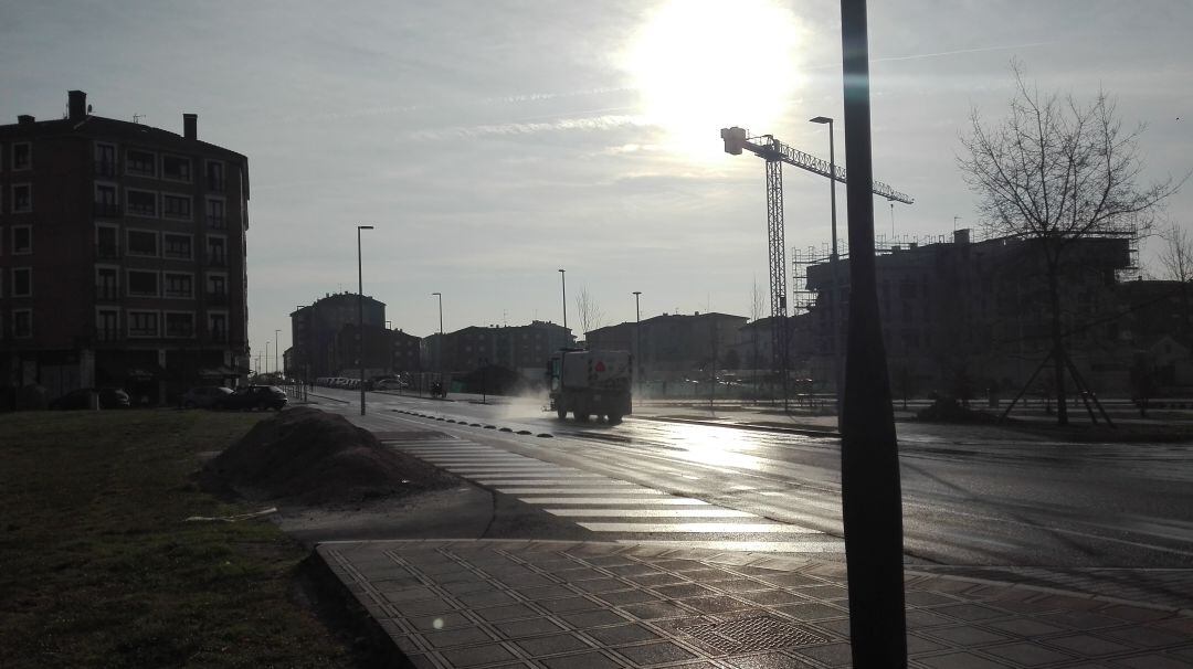 Baldeos en Lugones, concejo de Siero, uno de los puntos incluidos en el protocolo anticontaminación del Principado