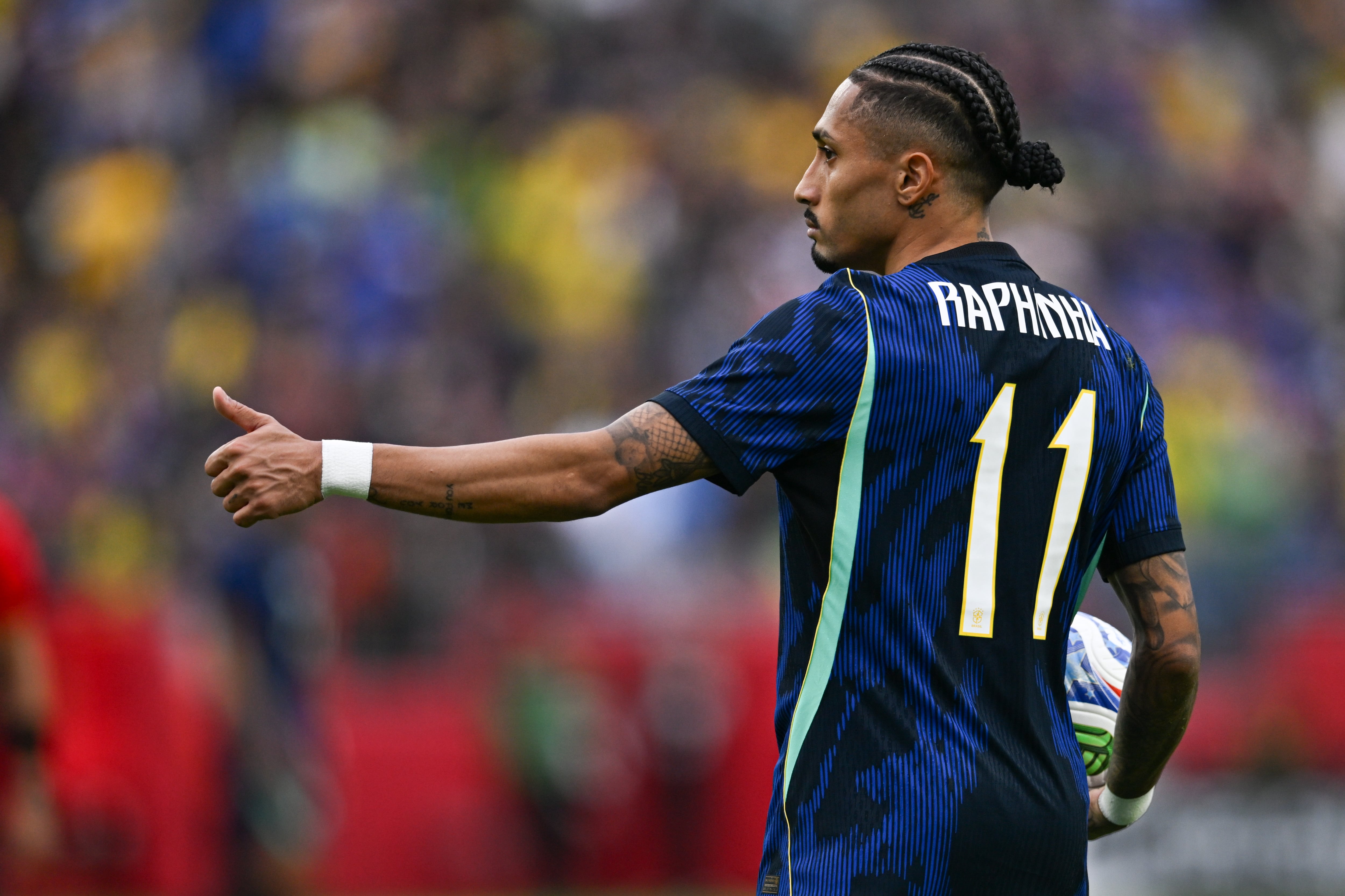 Raphinha durante el amistoso entre Brasil y Francia