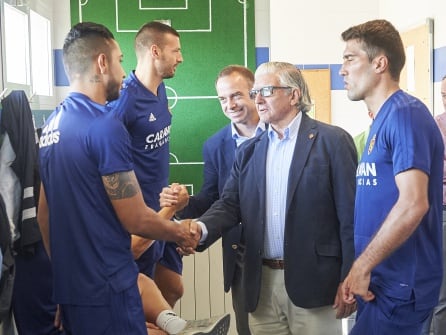 Cristian Lapetra y Fernando de Yarza han dado la bienvenida a la plantilla