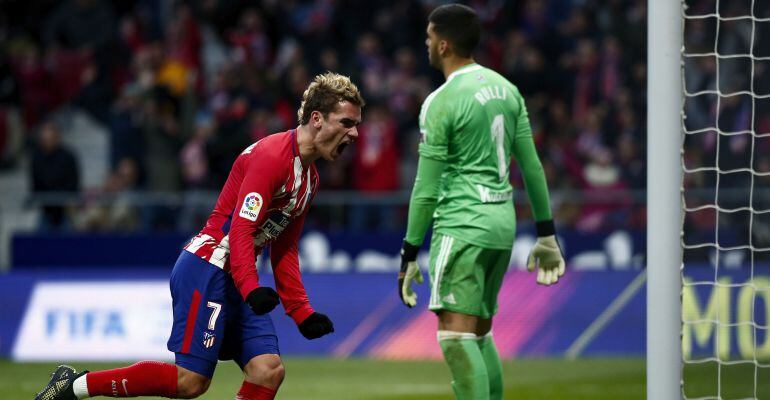 Antoine Griezmann celebra un tanto ante la Real Sociedad