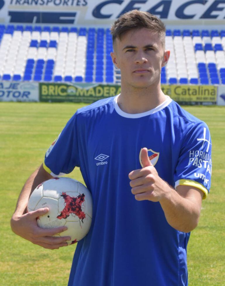 Sergio Chinchilla en su etapa como jugador del Linares Deportivo