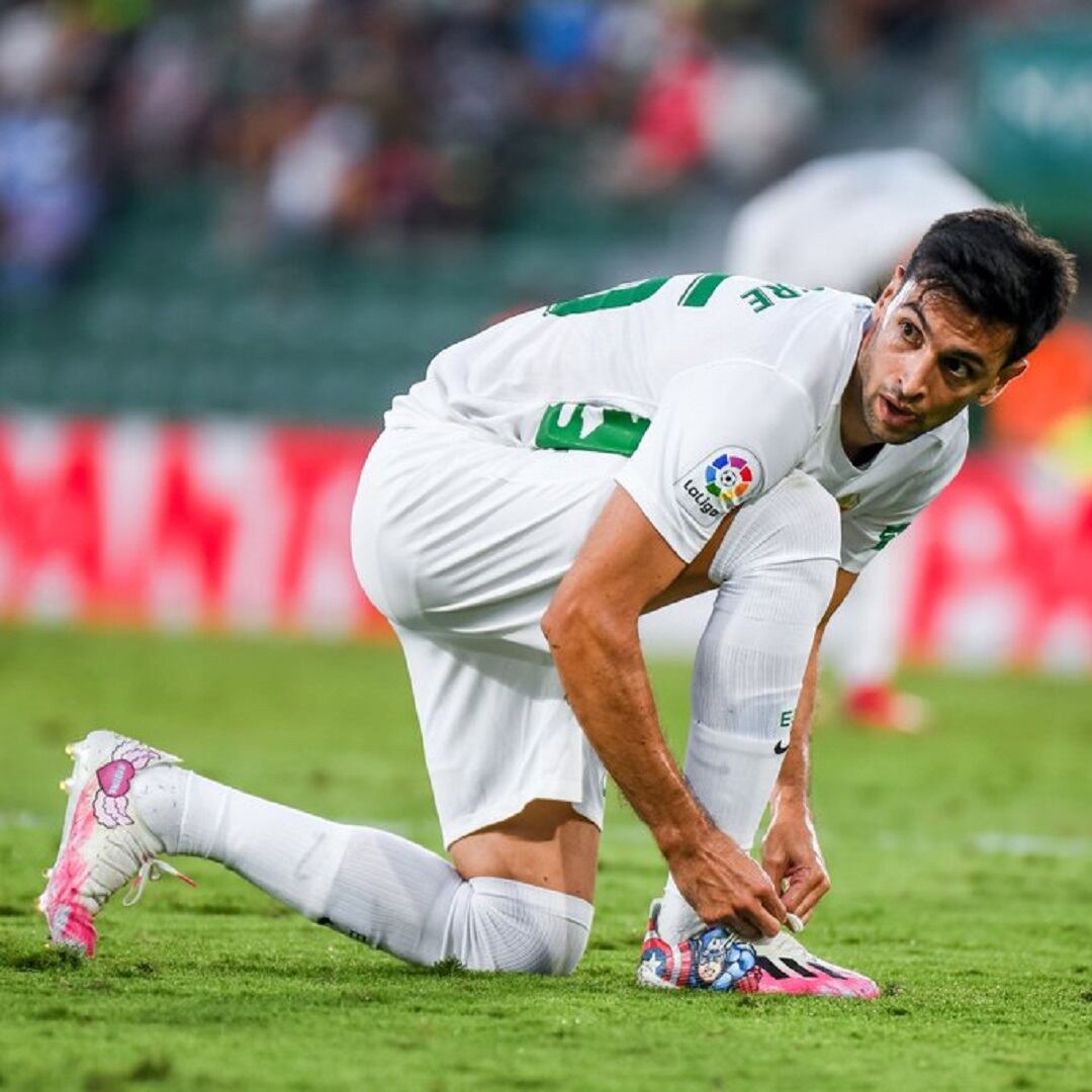 Pastore durante un partido con el Elche en el Martínez Valero