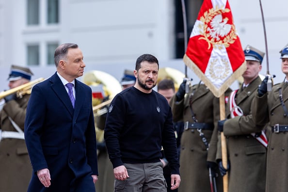 El presidente de Polonia, Andrzej Duda, junto al de Ucrania, Volodimir Zelenski, durante la visita oficial del gobierno ucraniano a Varsovia