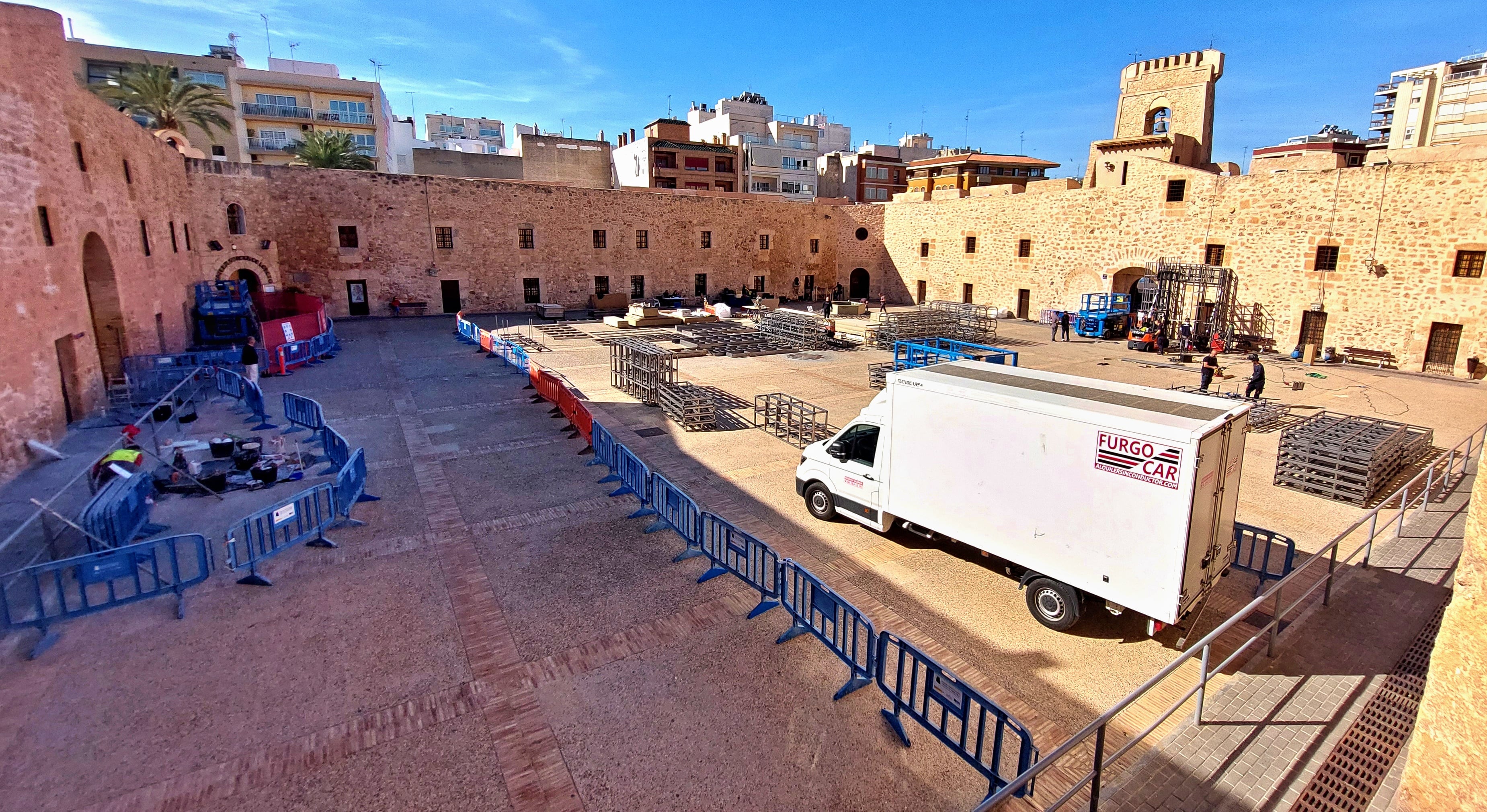 Patio de armas del Castillo-Fortaleza de Santa Pola