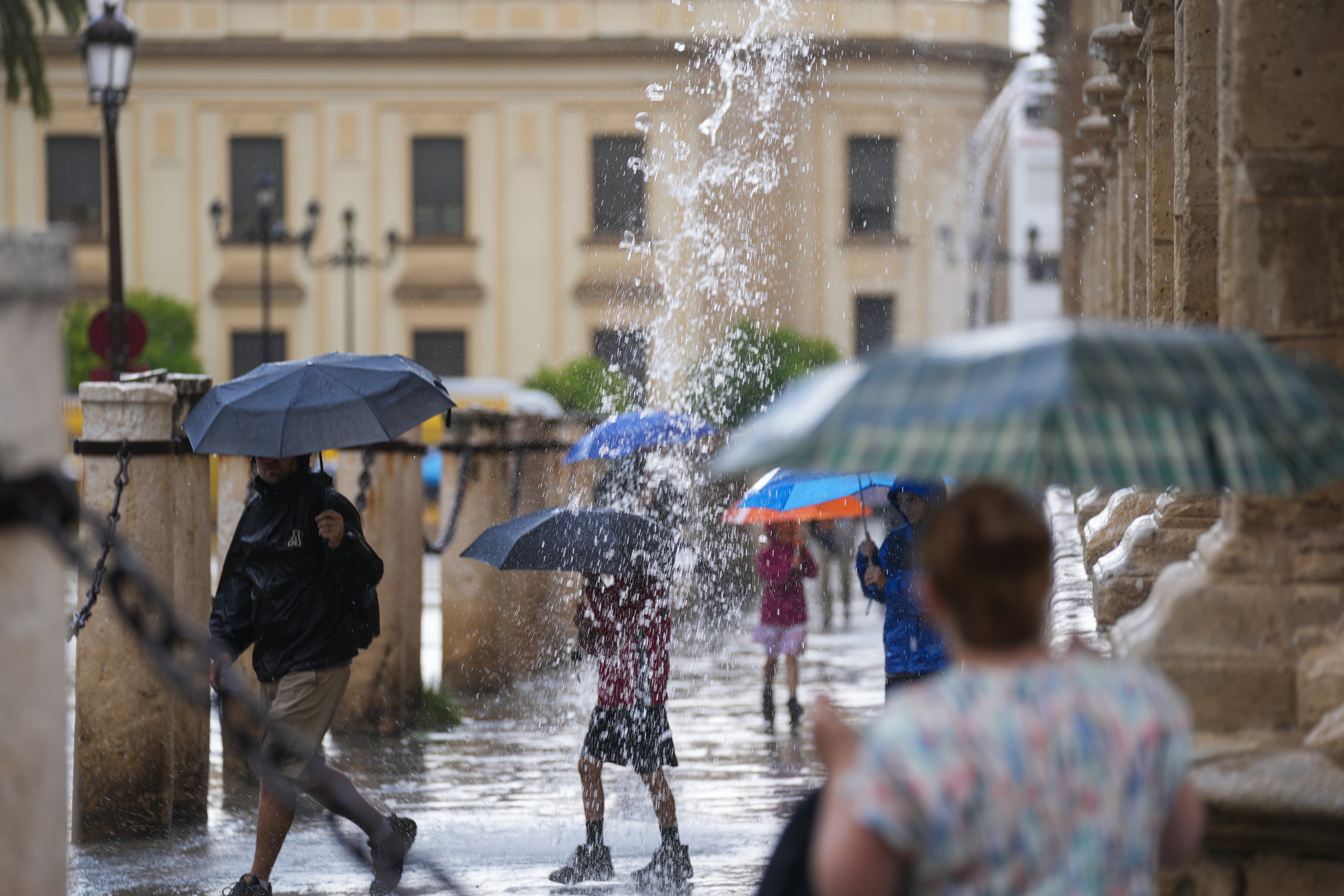 La AEMET alerta de la llegada de una DANA a España a partir del jueves.