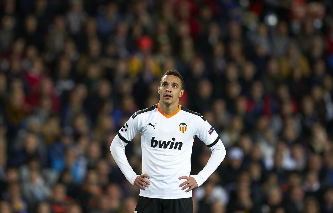 Rodrigo durante un partido con el Valencia