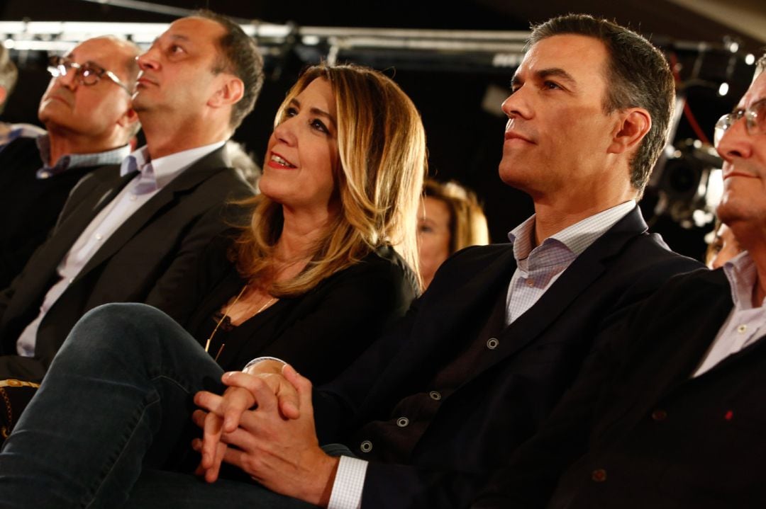 El secretario general del PSOE y presidente del Gobierno, Pedro Sánchez y la secretaria general del PSOE de Andalucia, Susana Díaz, participa en un acto público del PSOE en Granada 