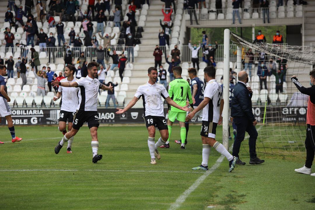 Celebración del gol del Burgos C.F.