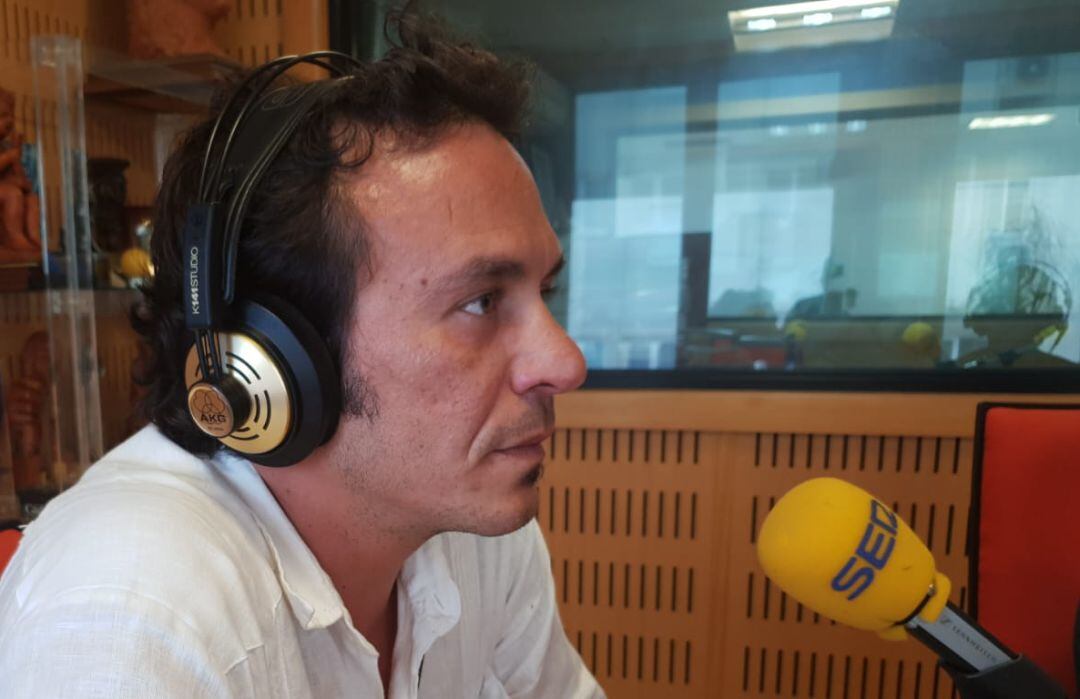 El alcalde de Cádiz, José María González, en los estudios de Radio Cádiz