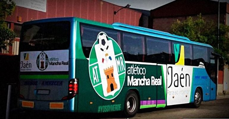 Autobús del Atlético Mancha Real.