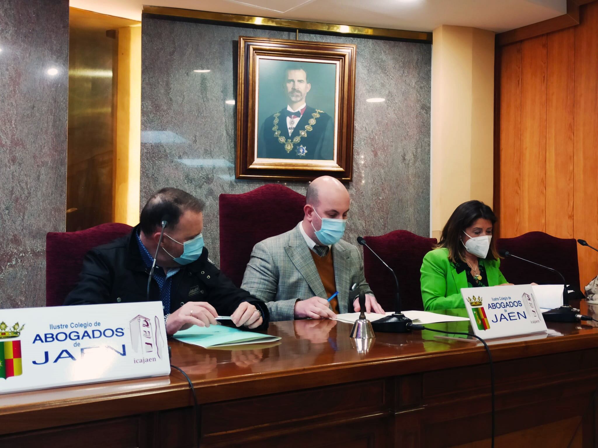 Miembros de la reunión de la Comisión de Extranjería del Colegio de Abogados de Jaén.