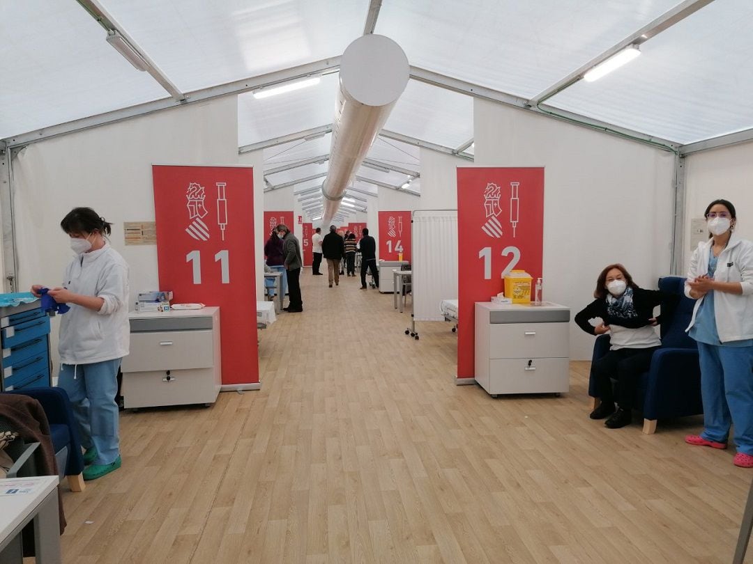 Instalación para vacunación covid en la Ciudad de las Artes y las Ciencias