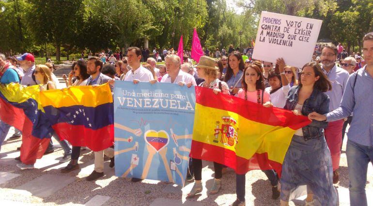 Miembros del PP y Ciudadanos, en la manifestación contra Maduro en Madrid.