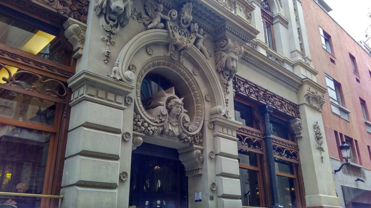 "Sorprendido e indignado"