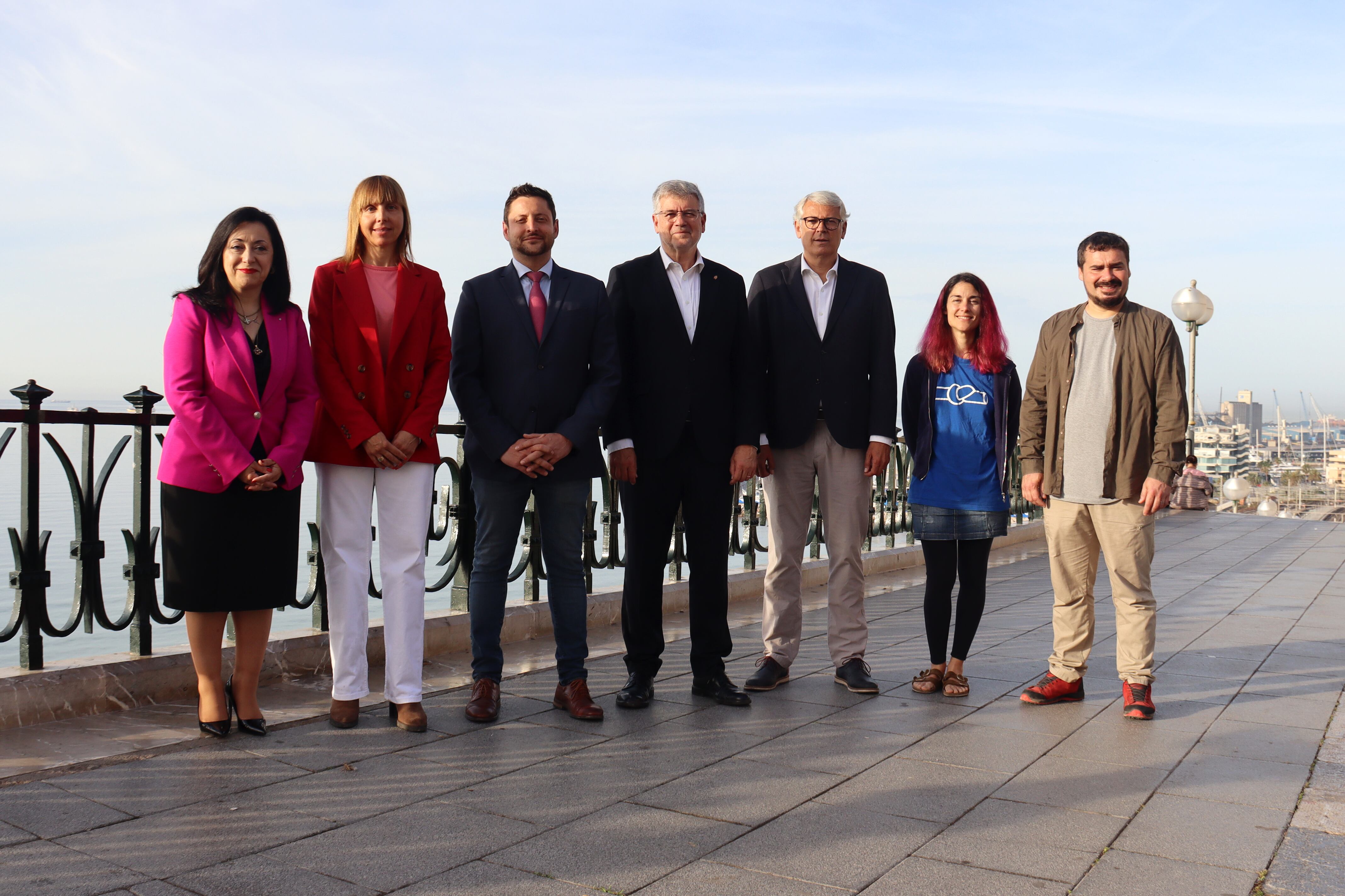 Candidats a l&#039;alcaldia de Tarragona:  Maria Mercè Martorell (PP), Mar Giné (Sí Tarragona - Ara Pacte Local), Rubén Viñuales (PSC), Pau Ricomà (ERC), Jordi Sendra (Junts per Catalunya), Eva Miguel (CUP) i Jordi Collado, al Balcó del Mediterrani de Tarragona