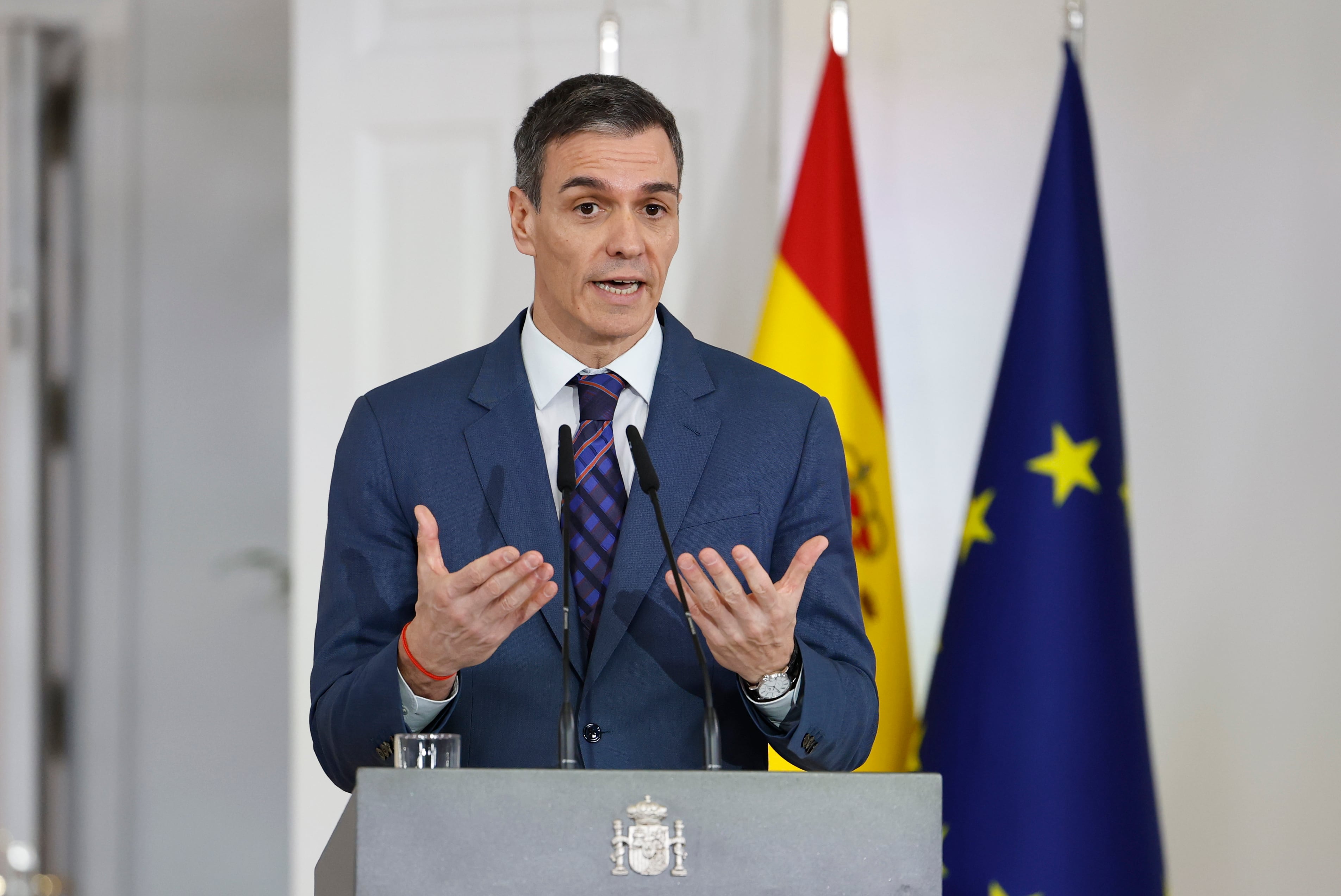 Pedro Sánchez, durante la rueda de prensa conjunta con el presidente de Ucrania, Volodímir Zelenski. EFE/ Chema Moya