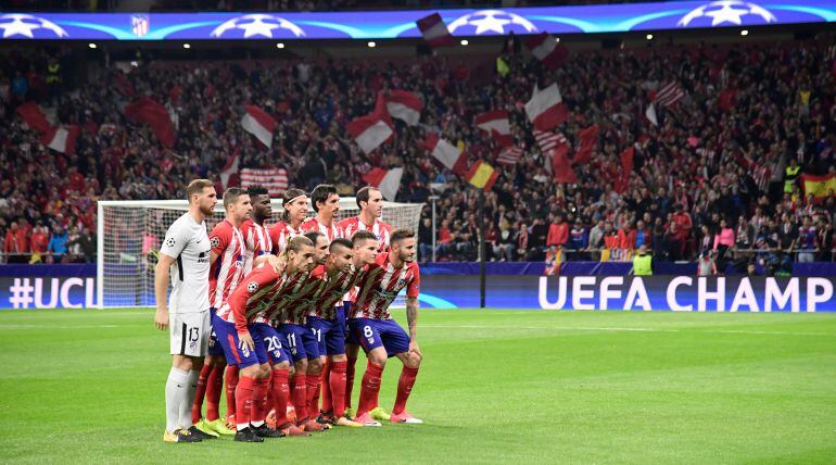 El Atlético de Madrid, antes del inicio del partido en el Wanda Metropolitano ante el Qarabag.