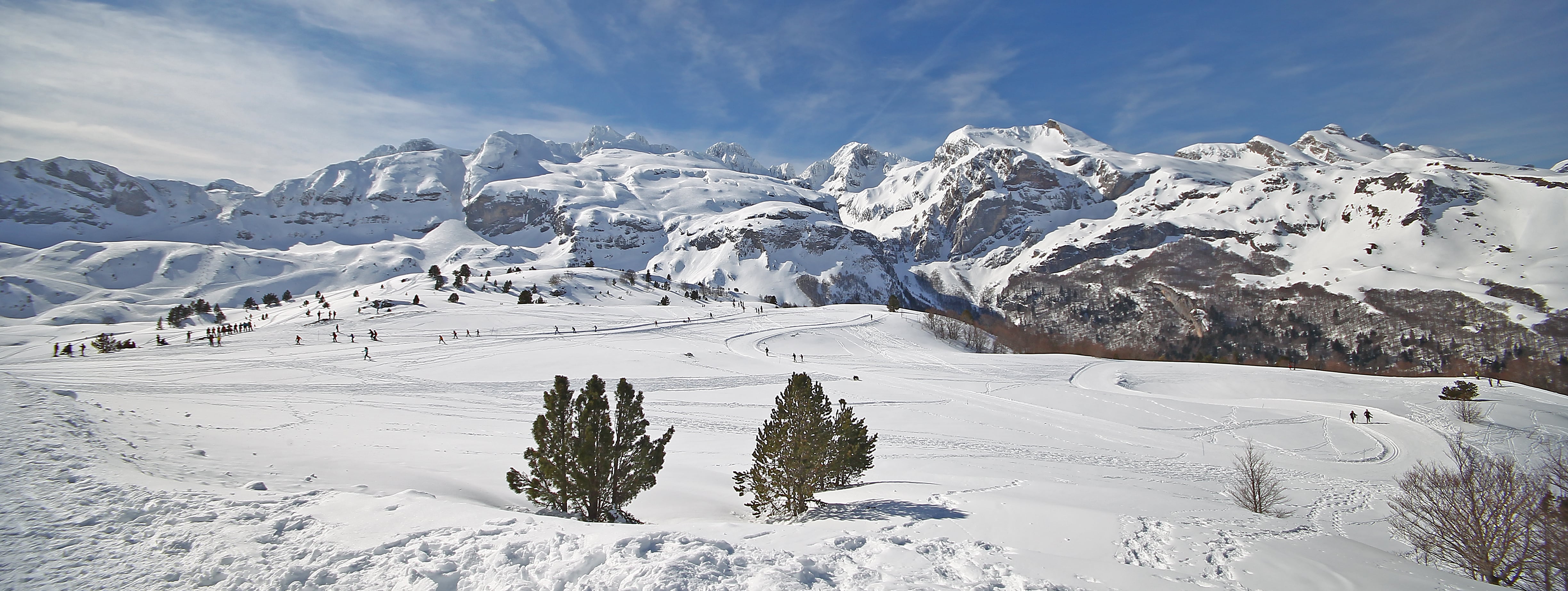 El Pirineo sigue cargado de nieve